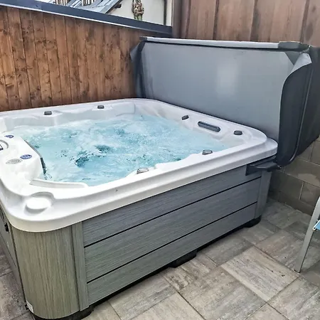 Marika 2 By Interhome Černý Dŭl